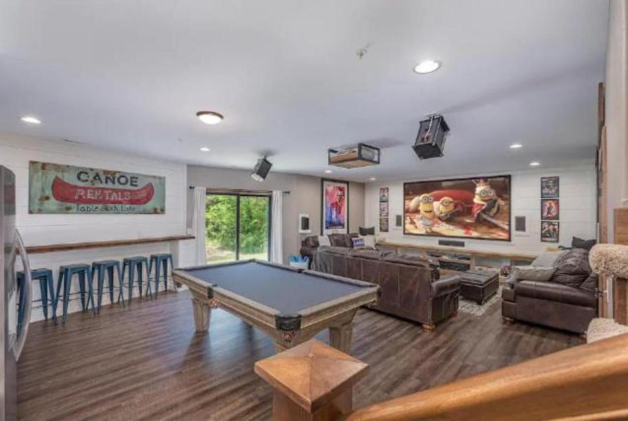 Premier Retreat With Hot Tub, Theater & Pool Table Villa Hollister Ngoại thất bức ảnh