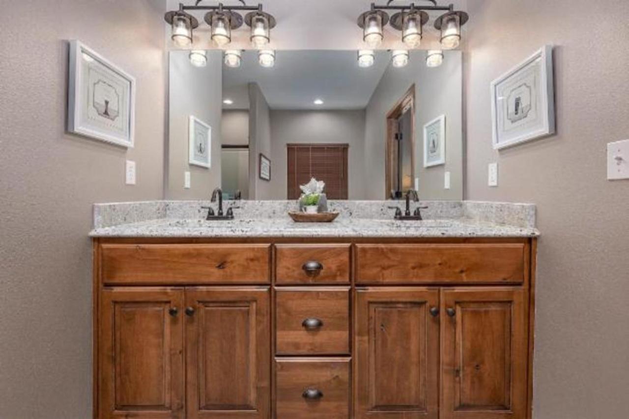 Spacious Home In Branson - 8 Bed, 6 Bath & Hot Tub Hollister Ngoại thất bức ảnh