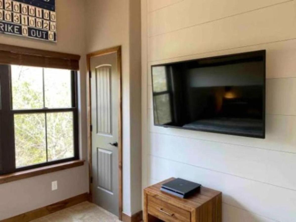 Spacious Home In Branson - 8 Bed, 6 Bath & Hot Tub Hollister Ngoại thất bức ảnh